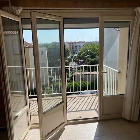 C19 La Roquille Apartment
